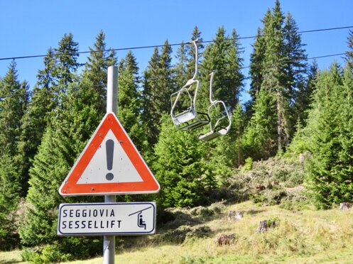 7a0a313d-b074-4b42-9126-e53aed6ceb1b