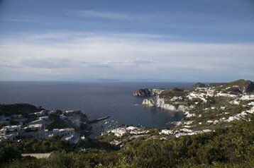 e7301f9b-c7c7-4fca-b20e-89a254611d3d