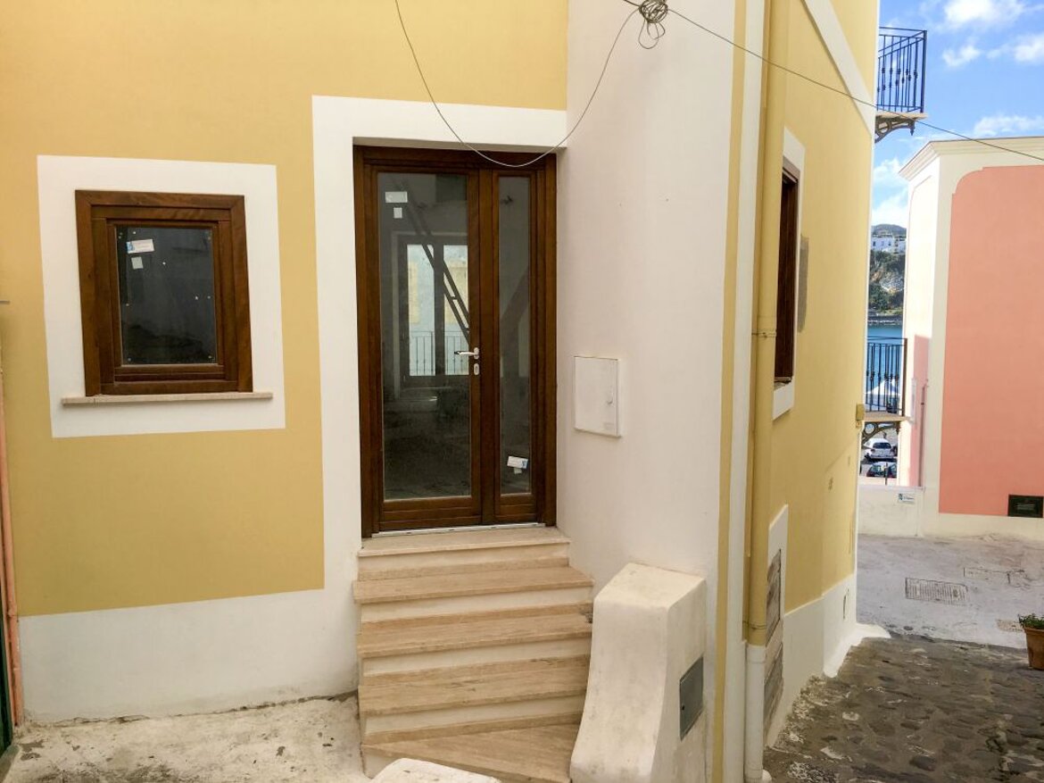 Corso Pisacane - Villa