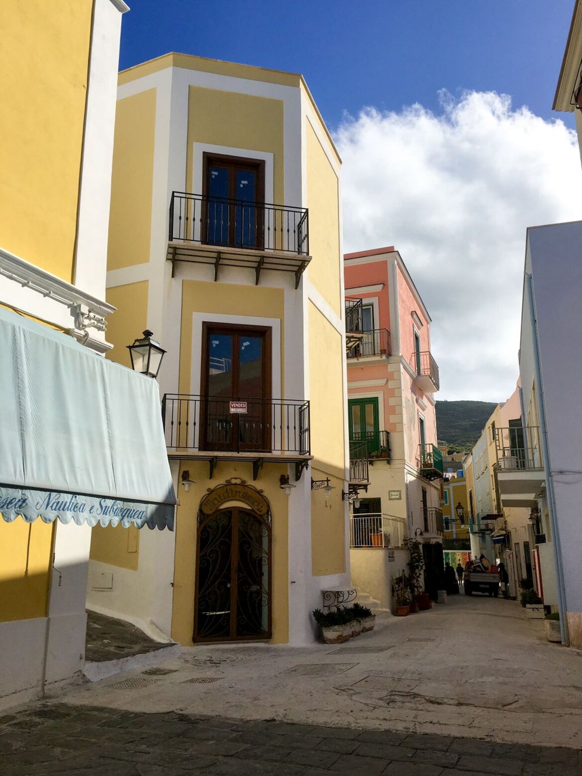 Corso Pisacane - Villa