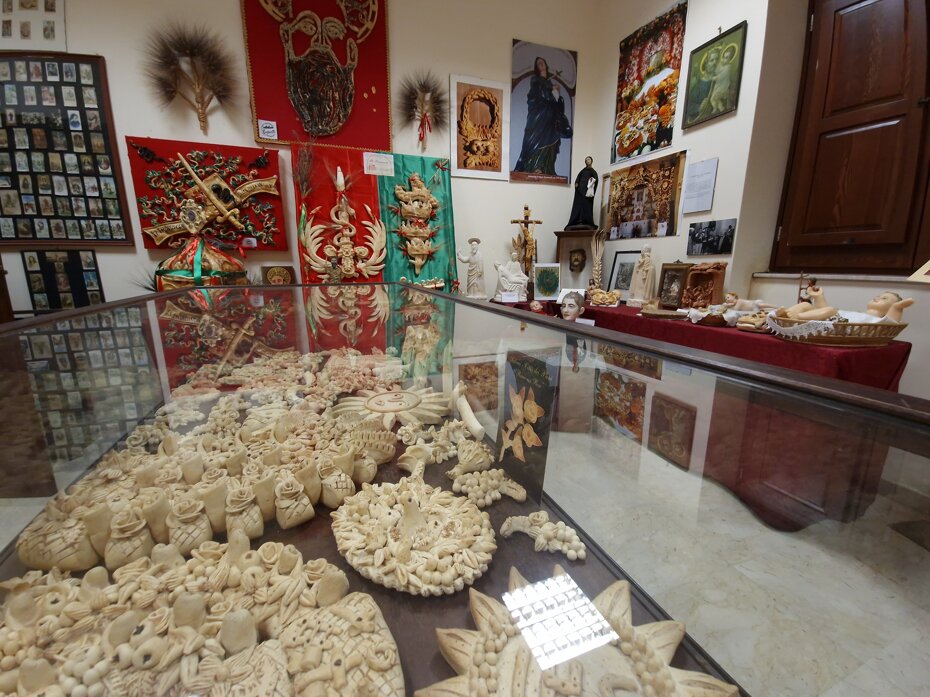 9a6beba1-9635-47ea-bad9-ee5f04a5db30