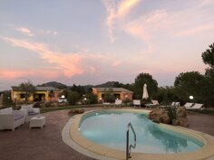 1b661558-bf9c-46cf-857d-25e4f2be0880