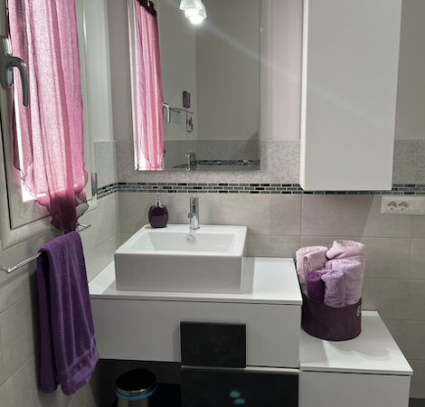 fffdd51f-d07c-4efc-9df6-d9b112f068f2