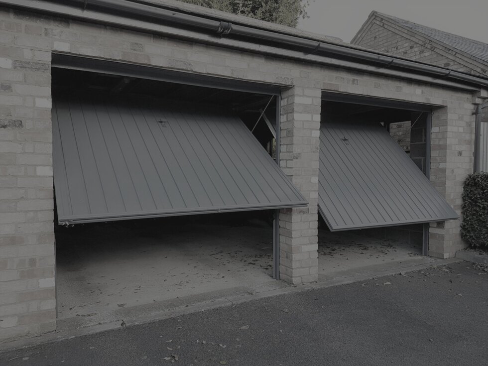 serranda-o-porta-basculante-per-garage-scaled.jpeg serranda-o-porta-basculante-per-garage-scaled.jpeg