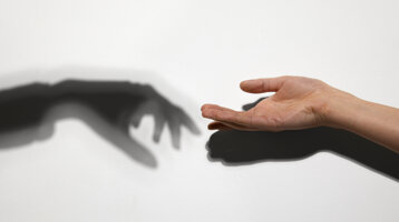 d6701545-e0dc-492d-8eb7-b12b10ca83b8