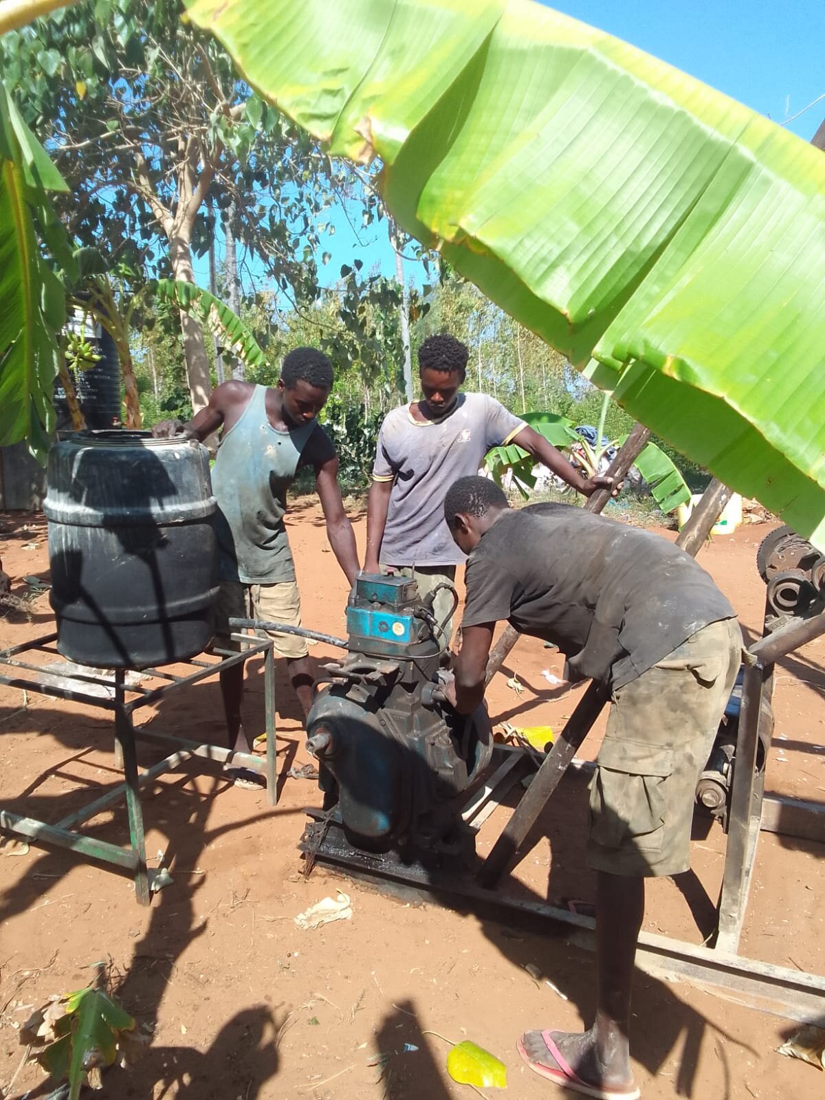 Kenya: Inizio costruzione del pozzo