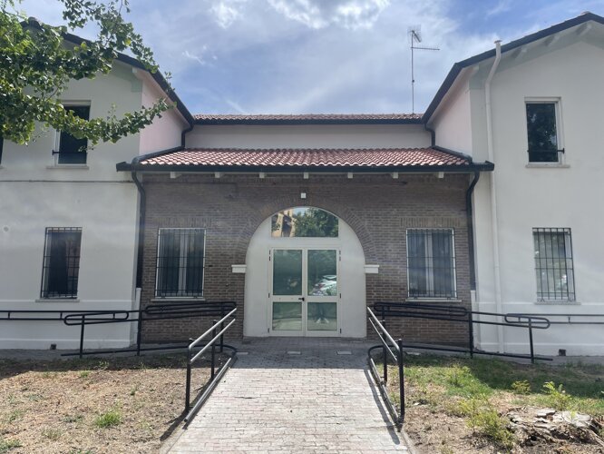 957d9f38-85eb-485b-8247-c61422832352 957d9f38-85eb-485b-8247-c61422832352