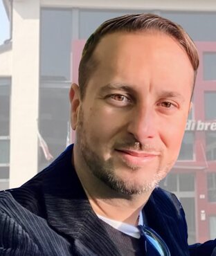 f612c950-d068-418f-a96b-e8a8672d69c2