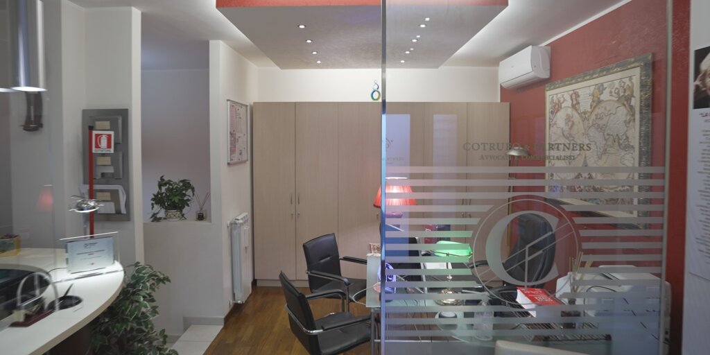 - Avvocati e Commercialisti - Avvocati e Commercialisti