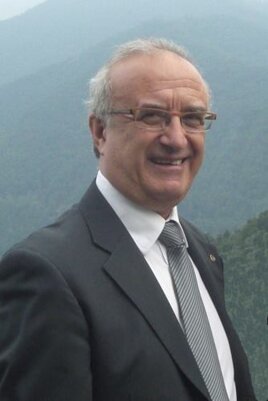 f59efc01-eba1-4abd-b64b-013cc74e014b f59efc01-eba1-4abd-b64b-013cc74e014b