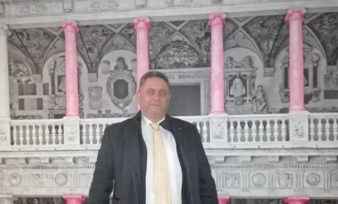 bb74deb1-6519-4349-8006-da96ba552d91