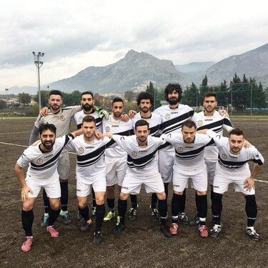 8ee174c8-b9a6-4649-8b8e-4d96fe1580f2 8ee174c8-b9a6-4649-8b8e-4d96fe1580f2