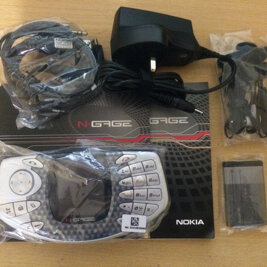 Nokia N-Gage Prima Serie Nokia N-Gage Prima Serie