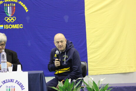 6ca02081-d012-43f7-b70d-6681aa9bee49