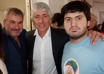 7ec2f2b7-7618-42b8-87f1-14ab3d233352