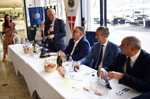 8af1b28e-edb3-418a-8eba-79d9753f357f 8af1b28e-edb3-418a-8eba-79d9753f357f