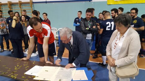 1f5e1314-dd15-4dbe-ac28-a041755a1a9a