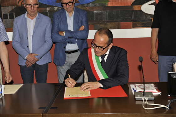 052646d2-f8d5-49b1-a62f-dfb807980fa8