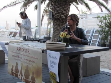 c8d776d3-b565-46c1-9e19-4a67a4082774 c8d776d3-b565-46c1-9e19-4a67a4082774