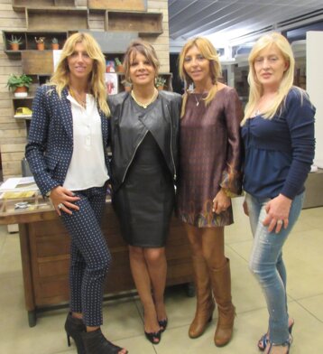 051842ab-cd4d-4ea5-a6be-e81efa579131 051842ab-cd4d-4ea5-a6be-e81efa579131