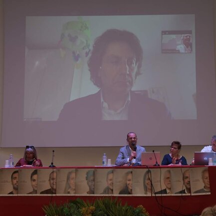 Dott. Giuseppe Feltrin - Direttore CRT La sua relazione in collegamento da remoto Dott. Giuseppe Feltrin - Direttore CRT La sua relazione in collegamento da remoto