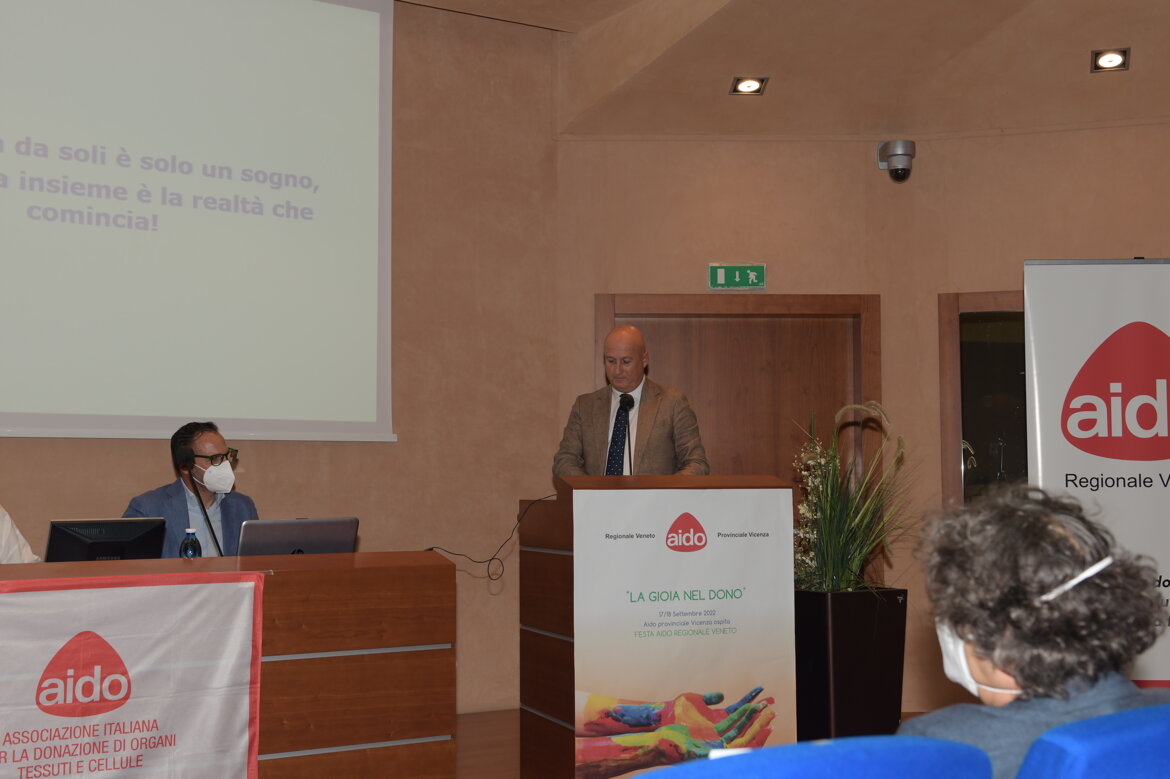 Intervento del dott. Enrico Vidale Fondazione della Banca degli Occhi del Veneto Intervento del dott. Enrico Vidale Fondazione della Banca degli Occhi del Veneto