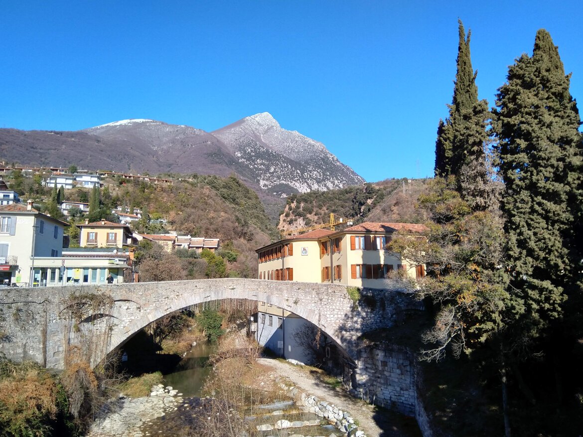 0a36e67a-873b-49bb-bc7c-866c1531fbcc 0a36e67a-873b-49bb-bc7c-866c1531fbcc