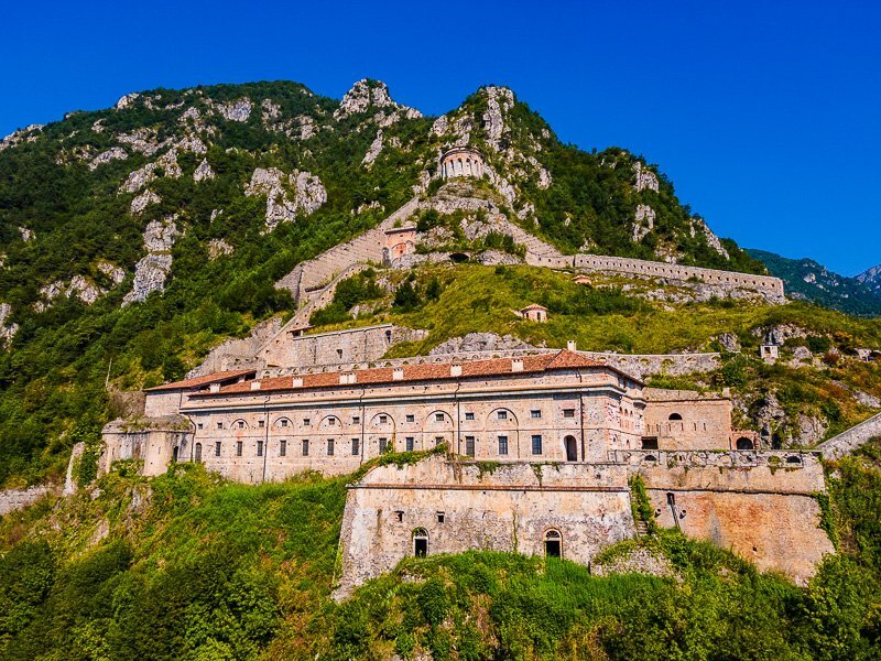 da443e6d-f633-4ac8-938d-35be731c4181