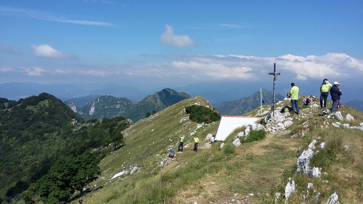 d670d52c-ec47-4c1d-b6c8-a2bde418d9f8 d670d52c-ec47-4c1d-b6c8-a2bde418d9f8