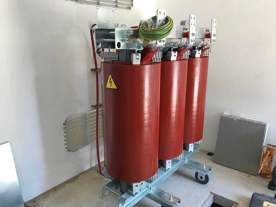 98cfcb46-a38f-41b1-b948-bd3fcdd6d4e2 98cfcb46-a38f-41b1-b948-bd3fcdd6d4e2