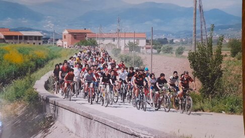 61fbf785-08ac-43e0-b99c-7b331b1199ca 61fbf785-08ac-43e0-b99c-7b331b1199ca