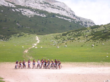 1c4cd3f3-60ee-4ede-adc4-4a06b09ba07d 1c4cd3f3-60ee-4ede-adc4-4a06b09ba07d