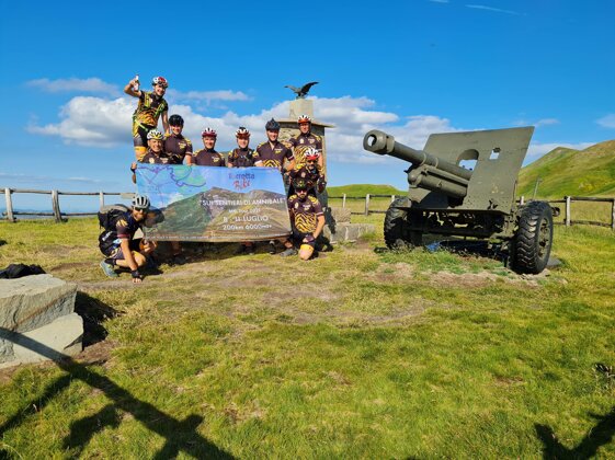 d0795a17-7a61-493c-a9d7-4b1b13e57425 d0795a17-7a61-493c-a9d7-4b1b13e57425