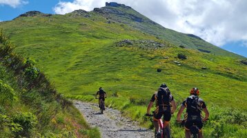 40f80585-a5f5-4237-9ed3-aa9da17b5b92 40f80585-a5f5-4237-9ed3-aa9da17b5b92