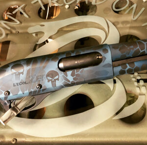 TOPSHILED KRIPTECK & SKULLS PATTERN