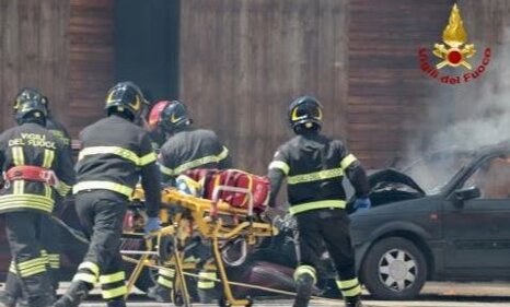 615ae78b-13b1-4d15-ba6c-8ec8ce26c1cc 615ae78b-13b1-4d15-ba6c-8ec8ce26c1cc