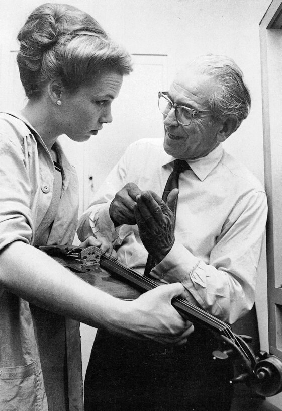 8f27b6a2-70d3-4280-a2c2-7481e1d6921b 8f27b6a2-70d3-4280-a2c2-7481e1d6921b