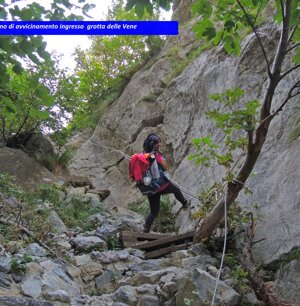 canalino avvicinamento alla grotta delle Vene