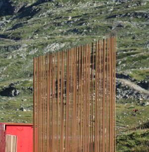 La scultura ARK SOUND Lago Bianco