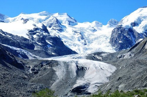 b688319d-5ea1-463a-8f65-1125f4dd8c01 b688319d-5ea1-463a-8f65-1125f4dd8c01