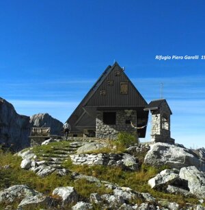 Rifugio Pietro Garelli 1970m loc. Pian del Lupo