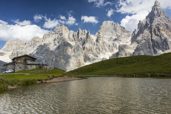 3205c475-b7ec-47b1-afc8-aee5d72a50a7