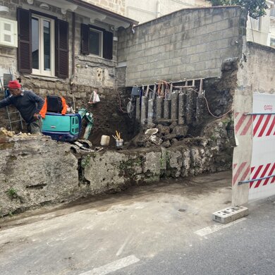 Autorimessa pertinenziale - Meta (Na) Scavo