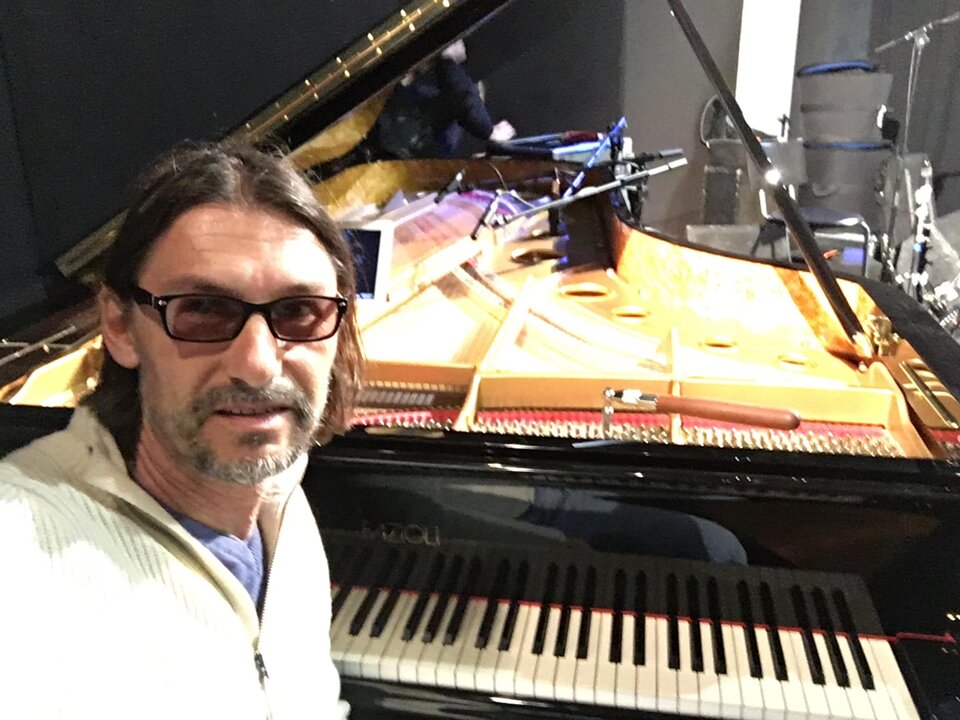 a5c78332-f8cb-4a89-8f78-b5fe558a2124