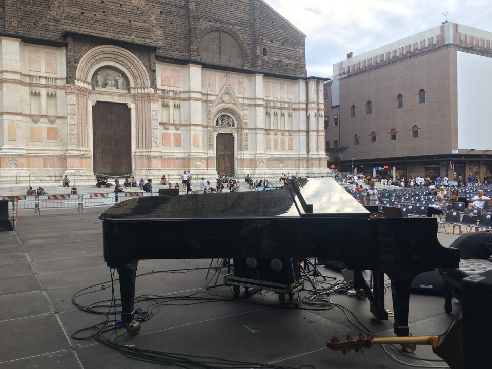 f56c584d-e10c-4a54-a9af-1a210ad3db29