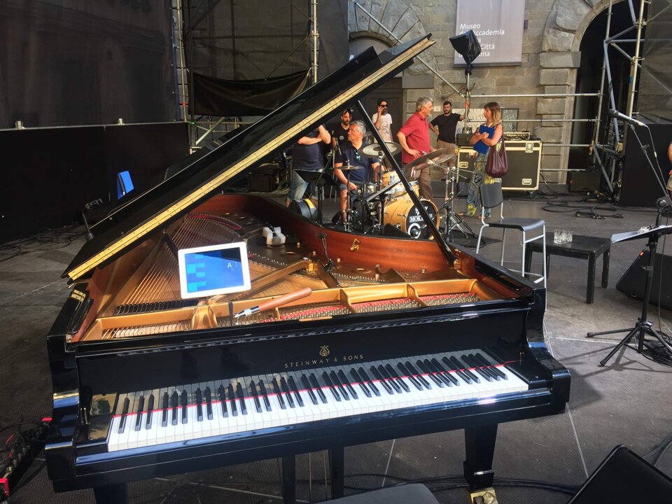 8f19b5e0-28ed-4ee3-90db-7e89dee97cf7