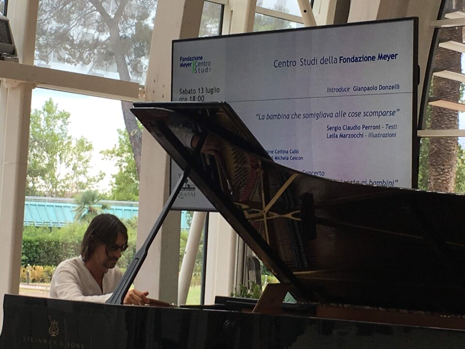 99ec2182-34e2-40d6-b142-b5f1124bdcc7