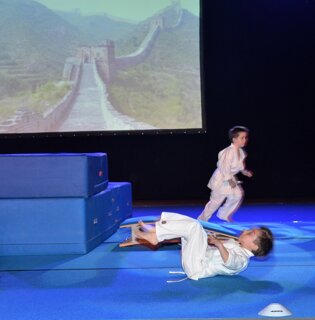 ed6ebd4e-0f4a-4dae-ae45-a3683a8ba417 ed6ebd4e-0f4a-4dae-ae45-a3683a8ba417