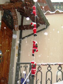 e784aea7-30fc-4a85-b733-313e6a41f4ca