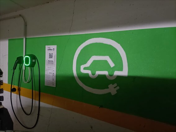 bca1a0ce-a051-4c39-bd6c-97a2e8d97978